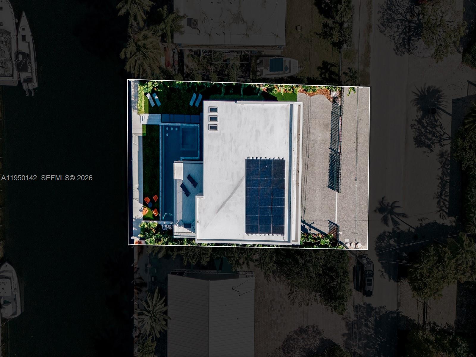 16 S Exuma Rd Key Largo, FL 33037