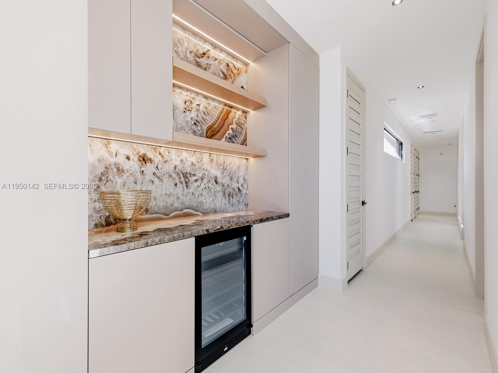 16 S Exuma Rd Key Largo, FL 33037