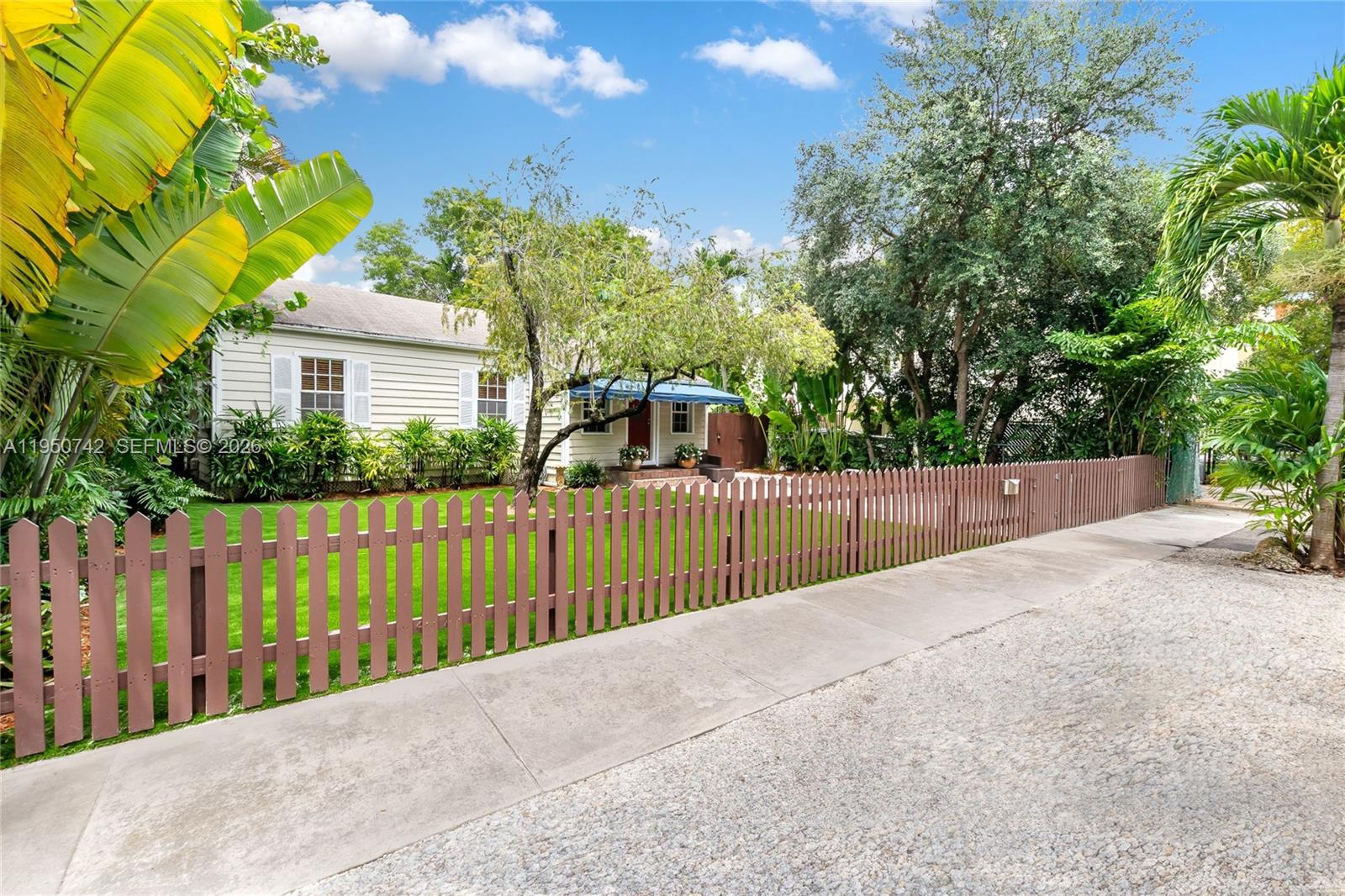 2920 SW 30th Ct Coconut Grove, FL 33133