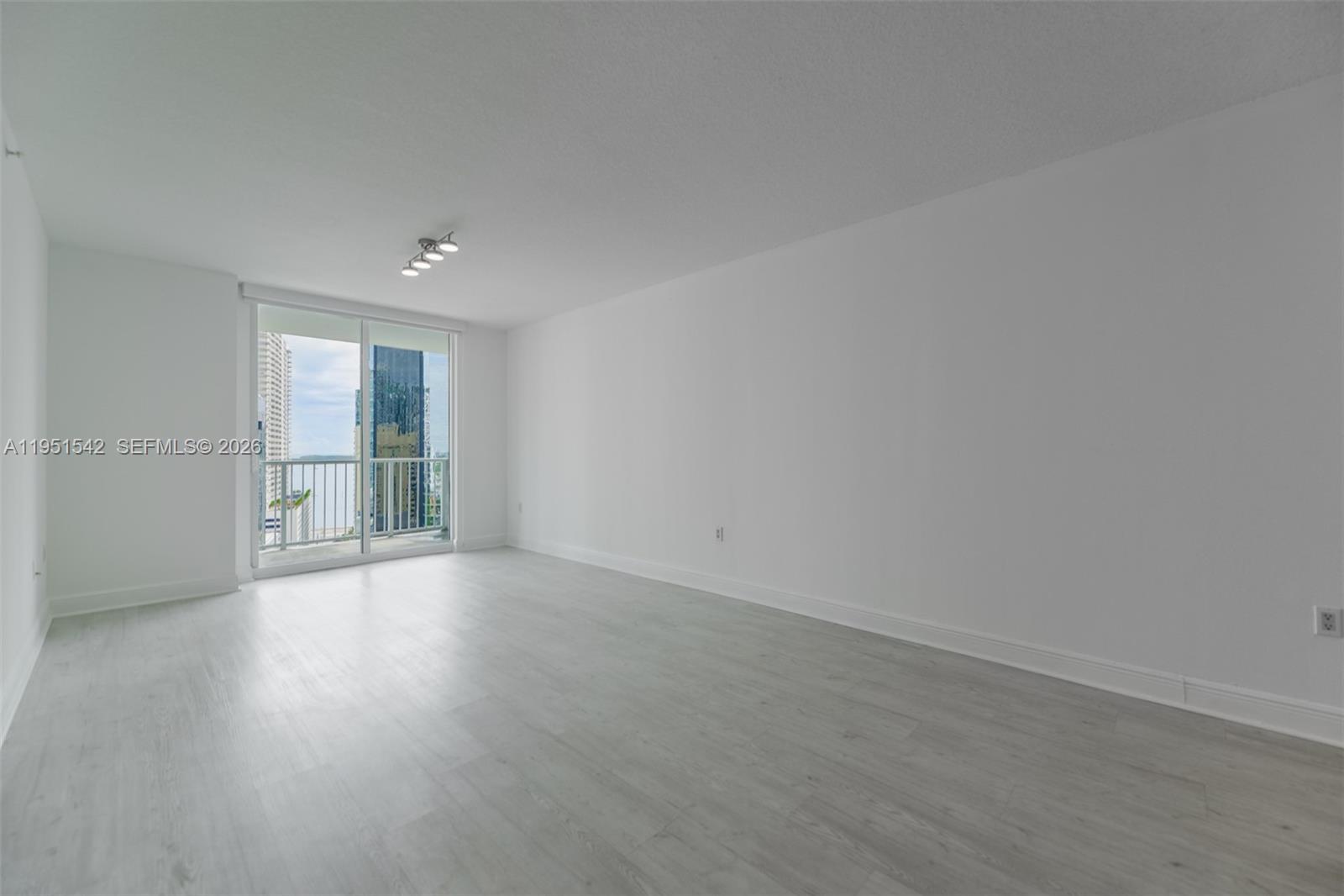 image Vue at Brickell7