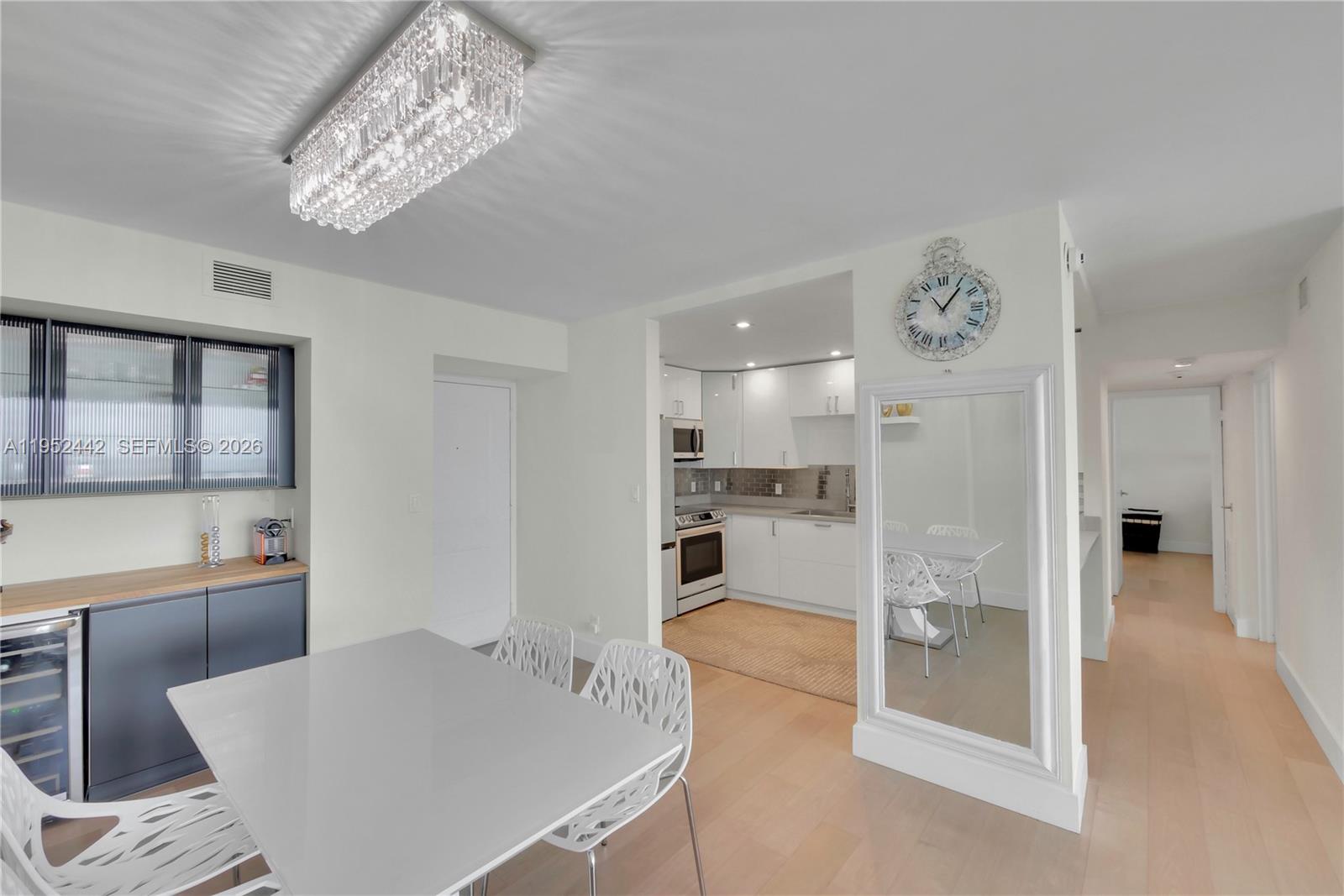 image Arlen House East2