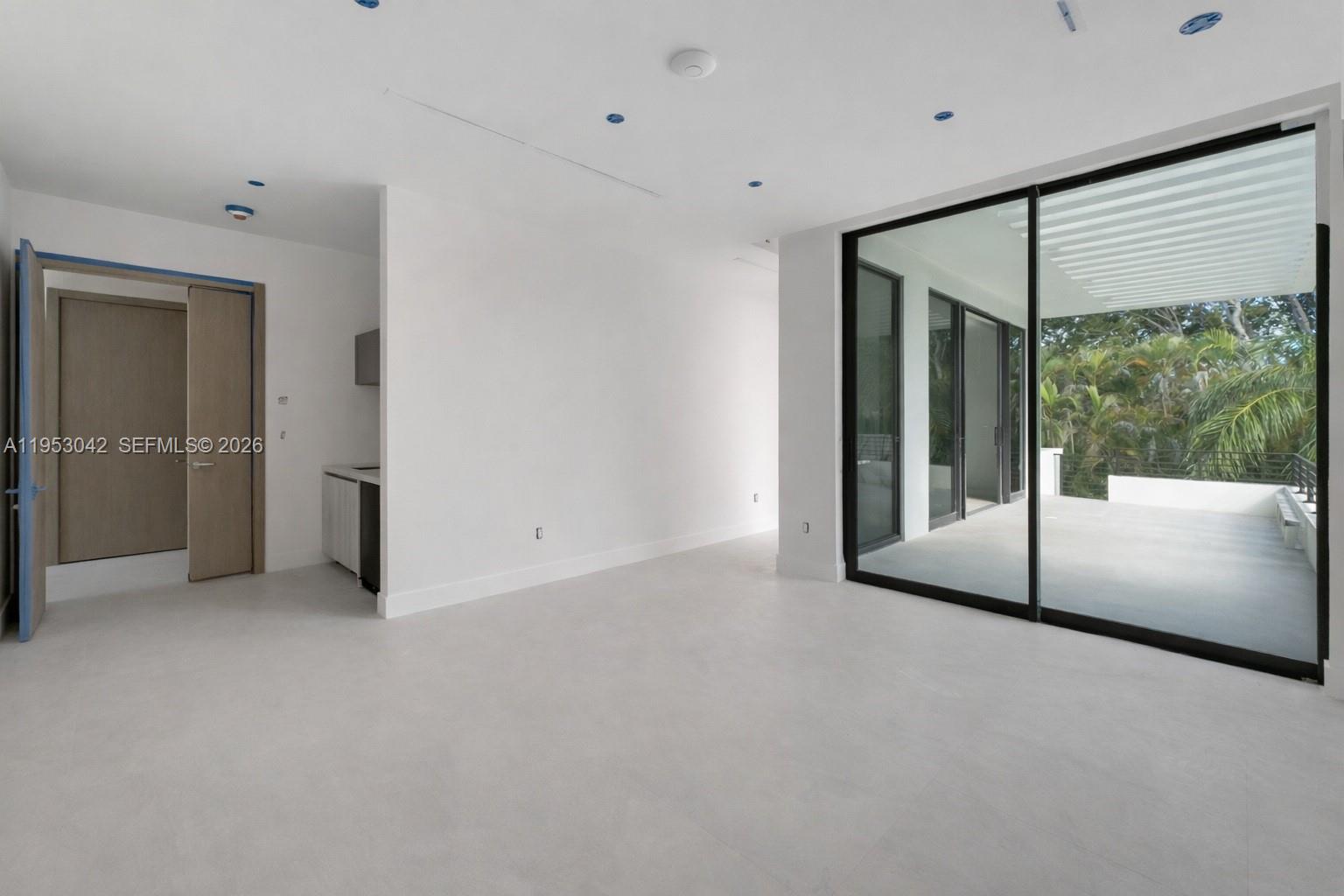 5825 SW 111th Ter Pinecrest, FL 33156