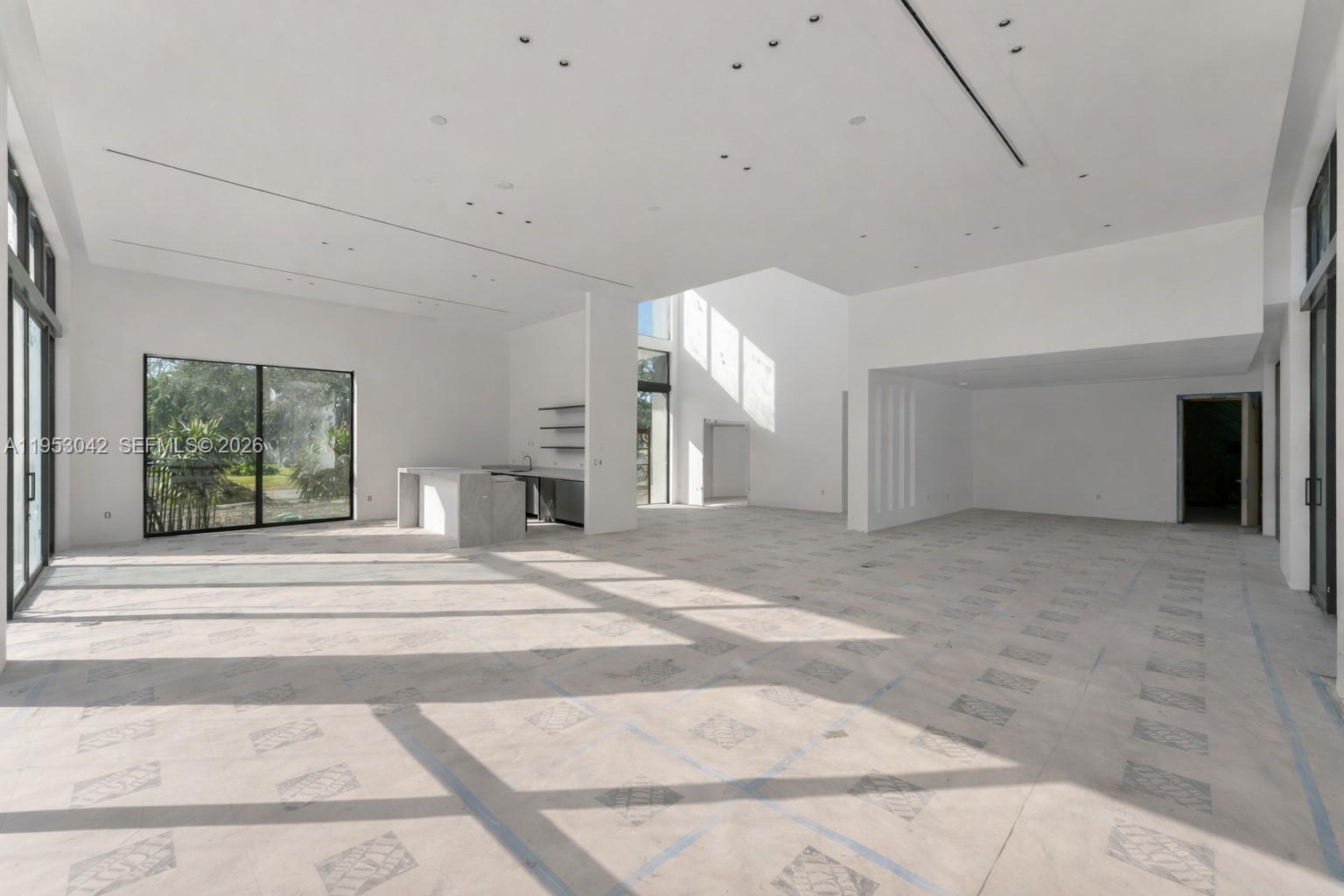 5825 SW 111th Ter Pinecrest, FL 33156