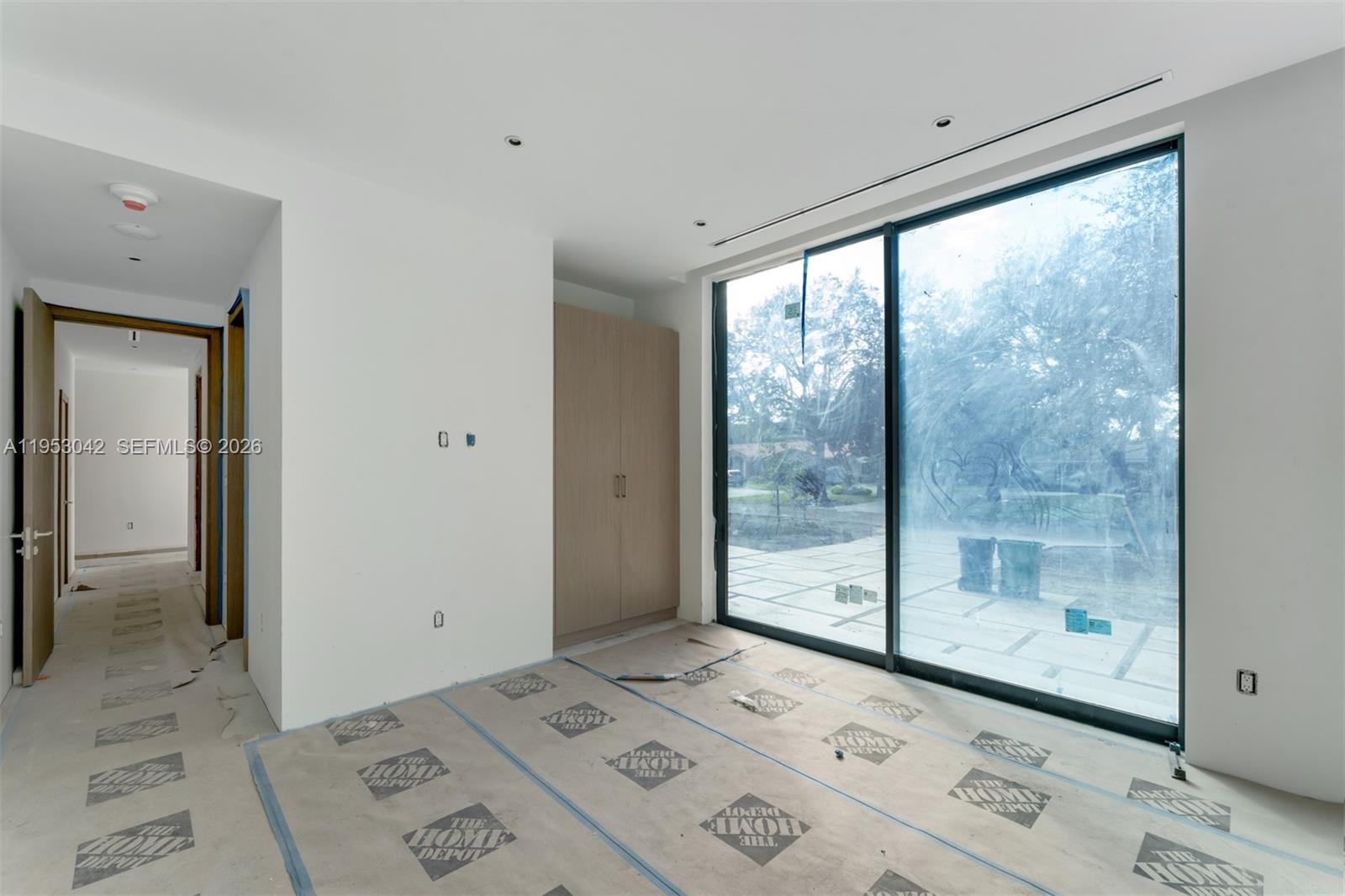 5825 SW 111th Ter Pinecrest, FL 33156