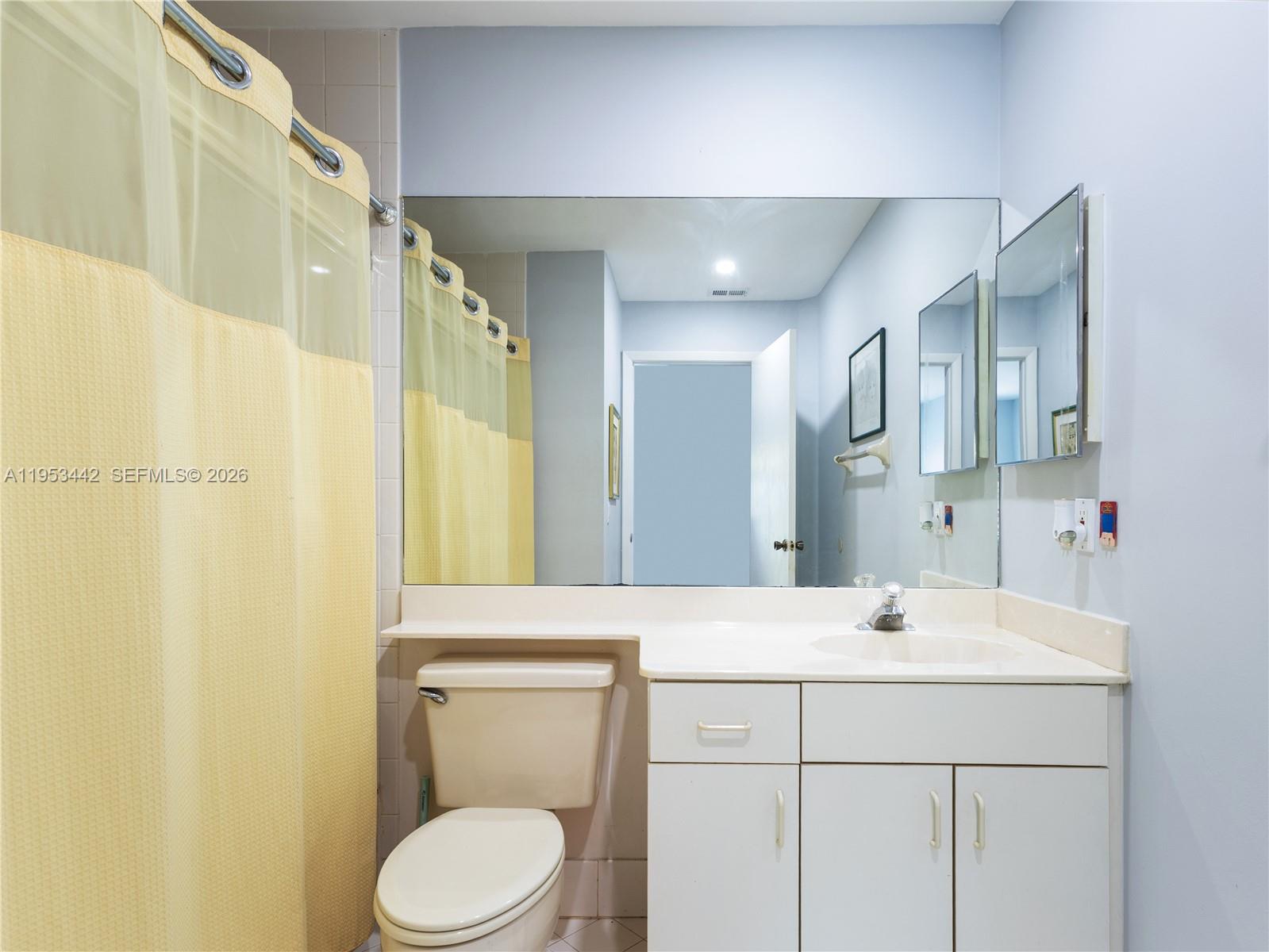 10465 NW 46th St Doral, FL 33178