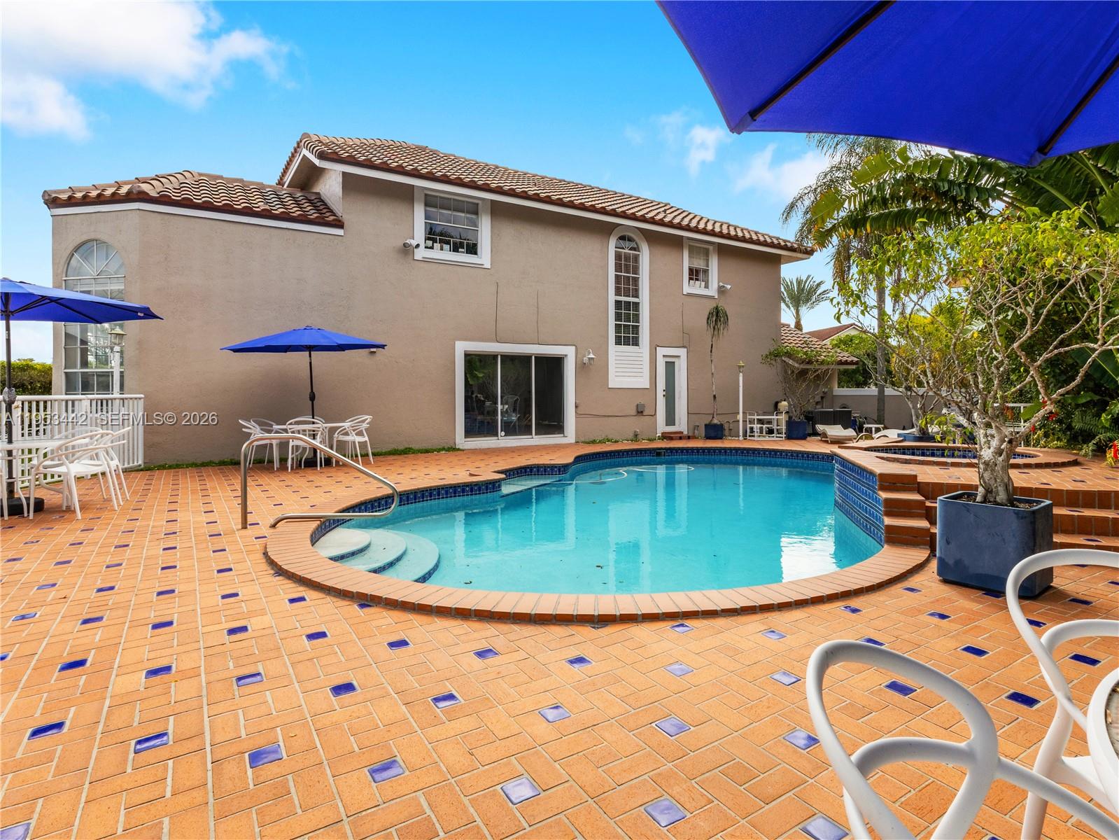 10465 NW 46th St Doral, FL 33178