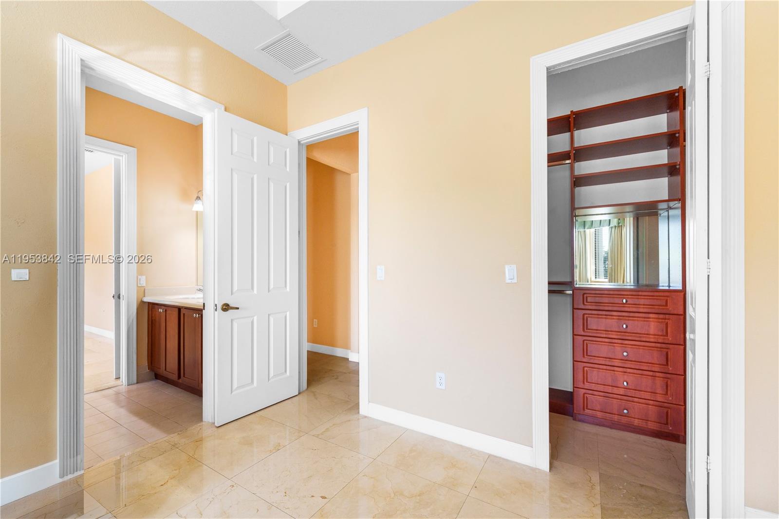 7880 SW 195th Ter Cutler Bay, FL 33157