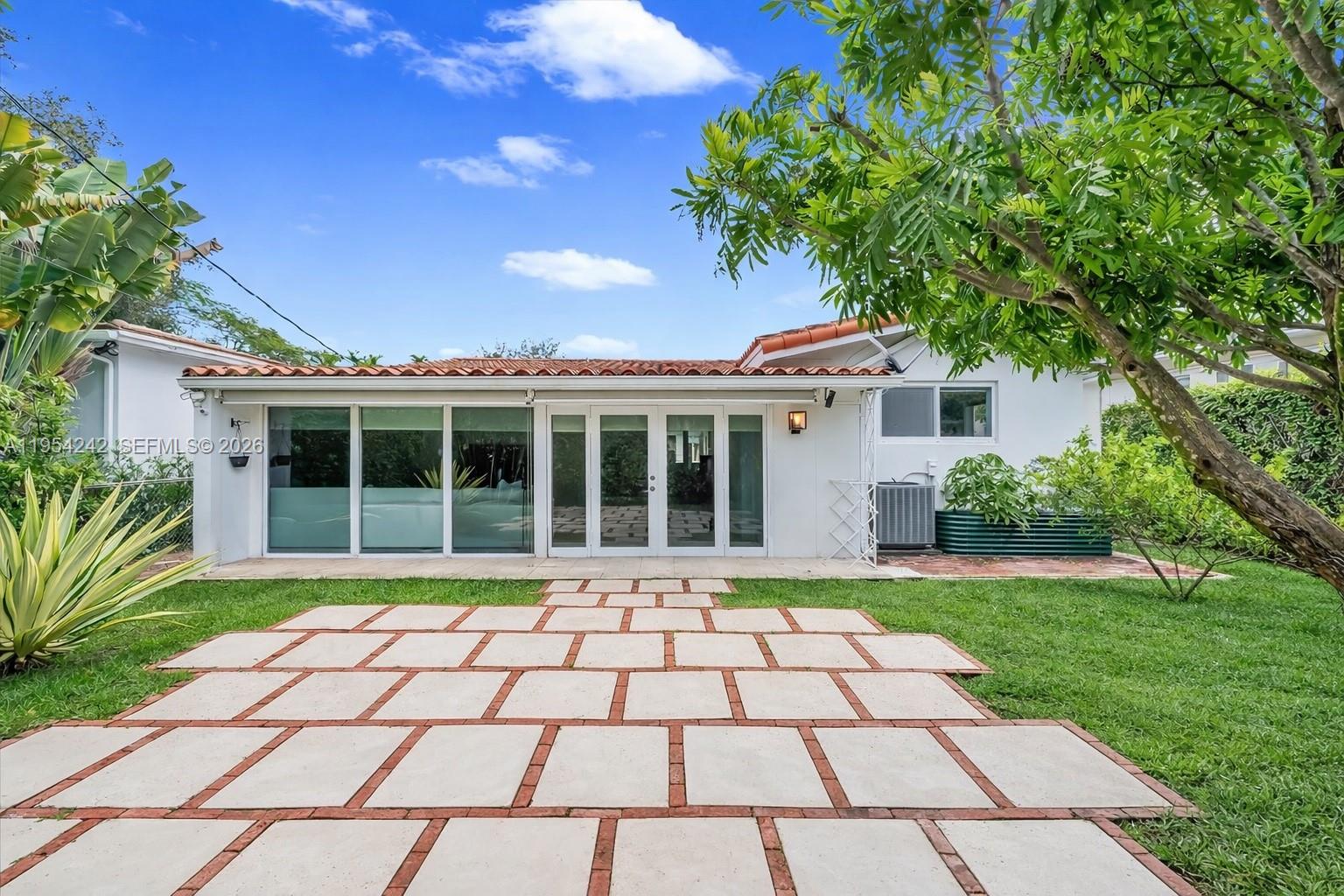 1200 El Rado St Coral Gables, FL 33134