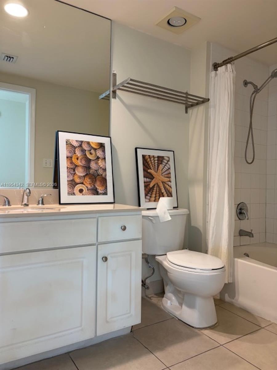 image Cite on the Bay East22