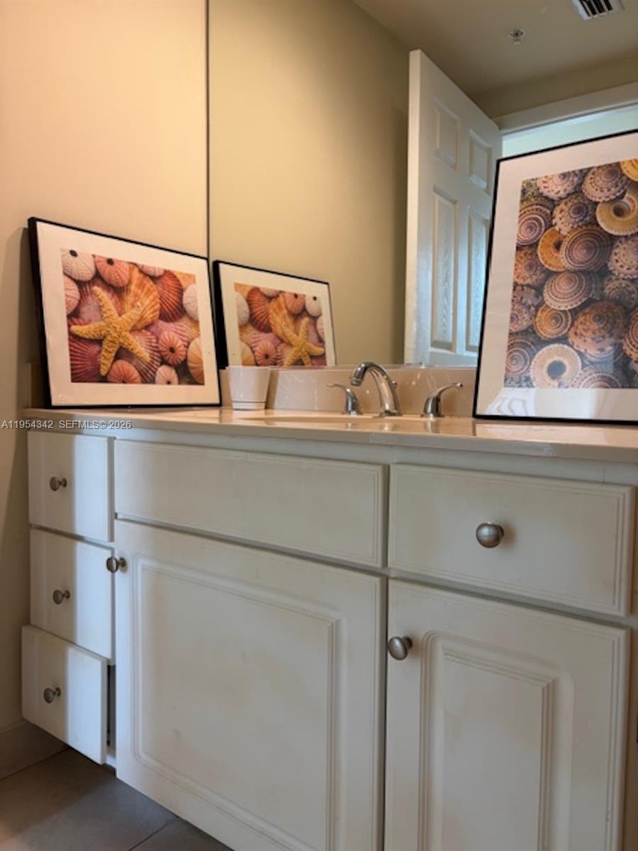 image Cite on the Bay East23