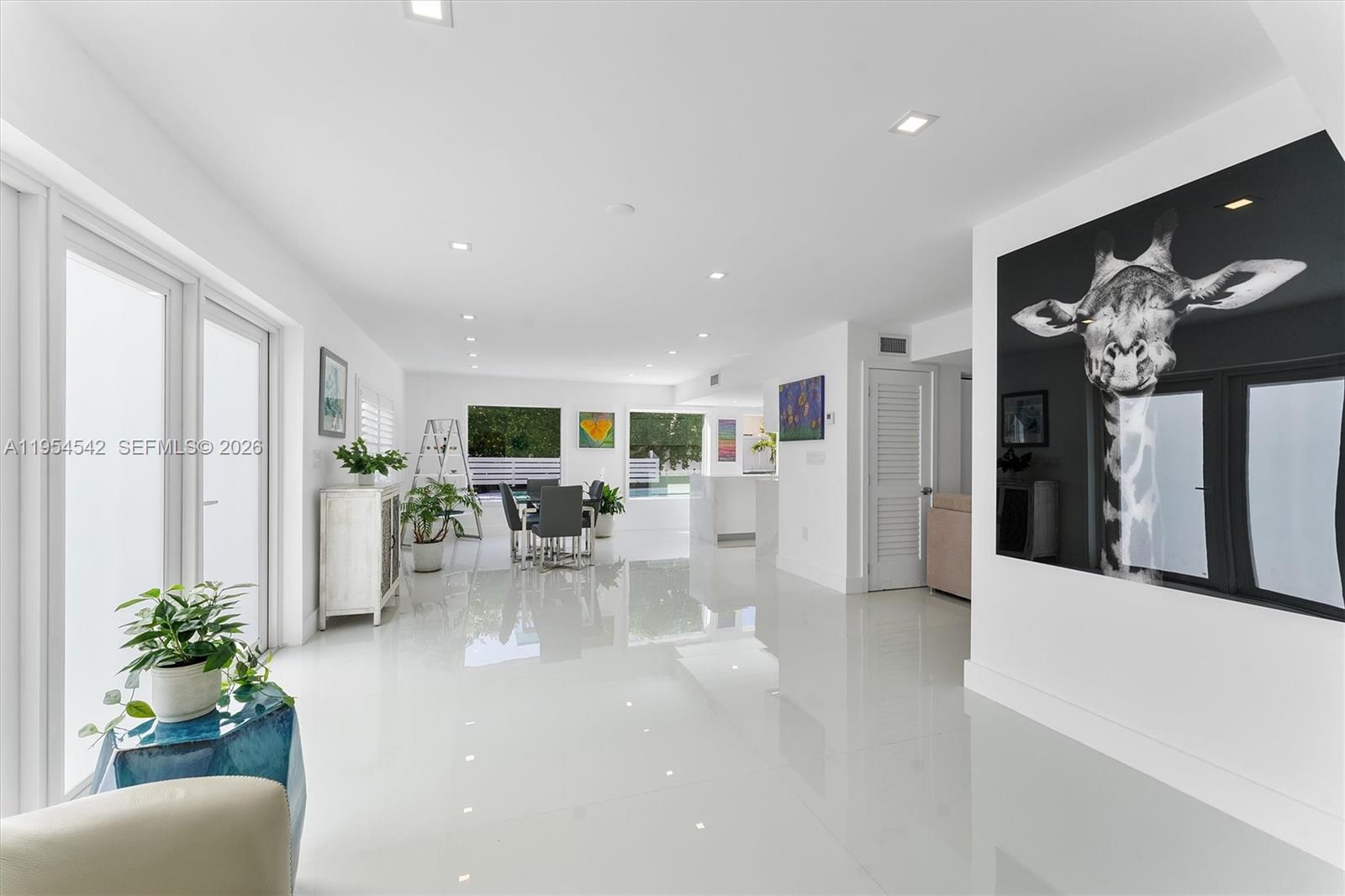 1903 Bay Dr Pompano Beach, FL 33062