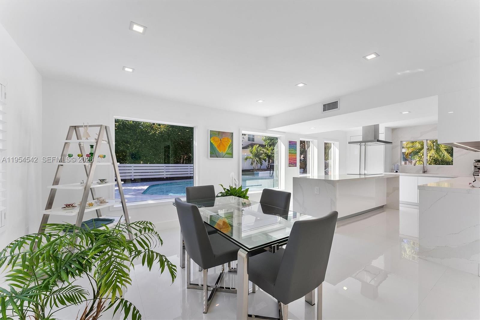 1903 Bay Dr Pompano Beach, FL 33062