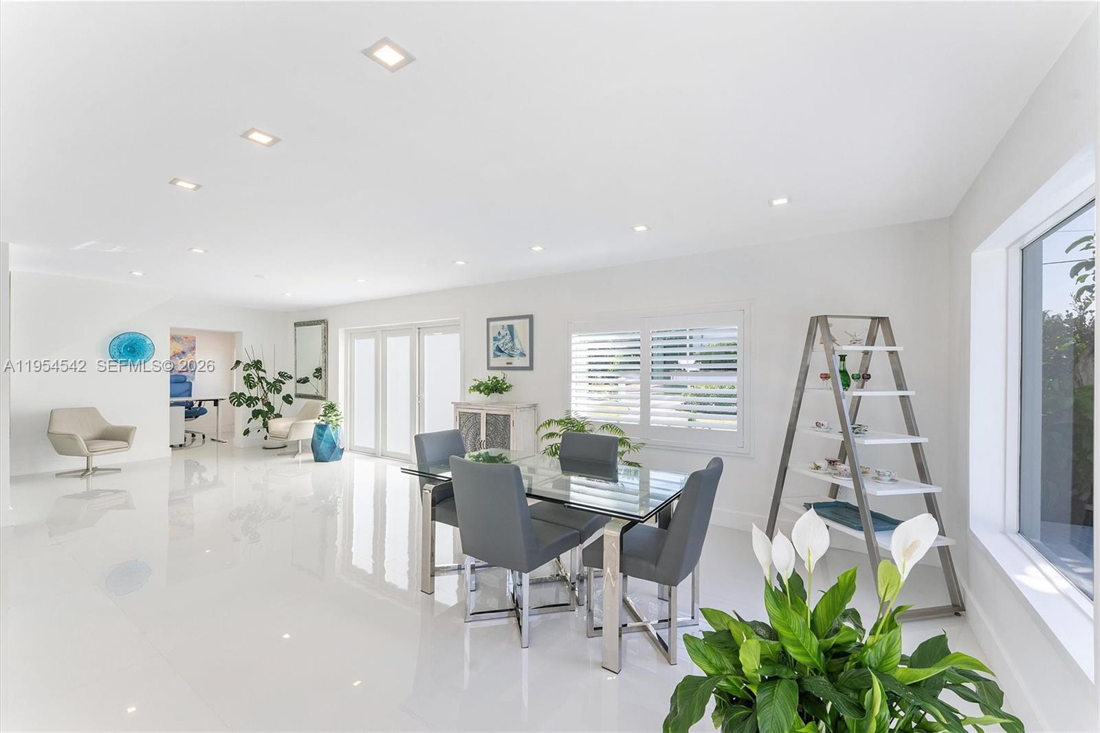 1903 Bay Dr Pompano Beach, FL 33062