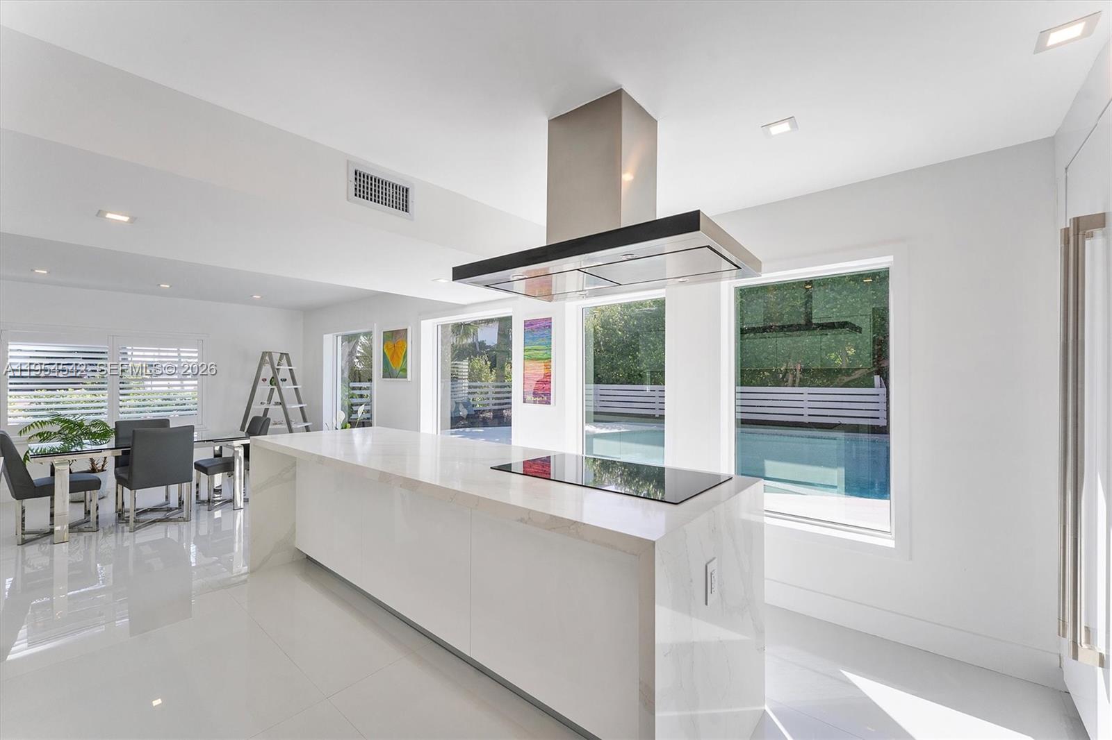 1903 Bay Dr Pompano Beach, FL 33062