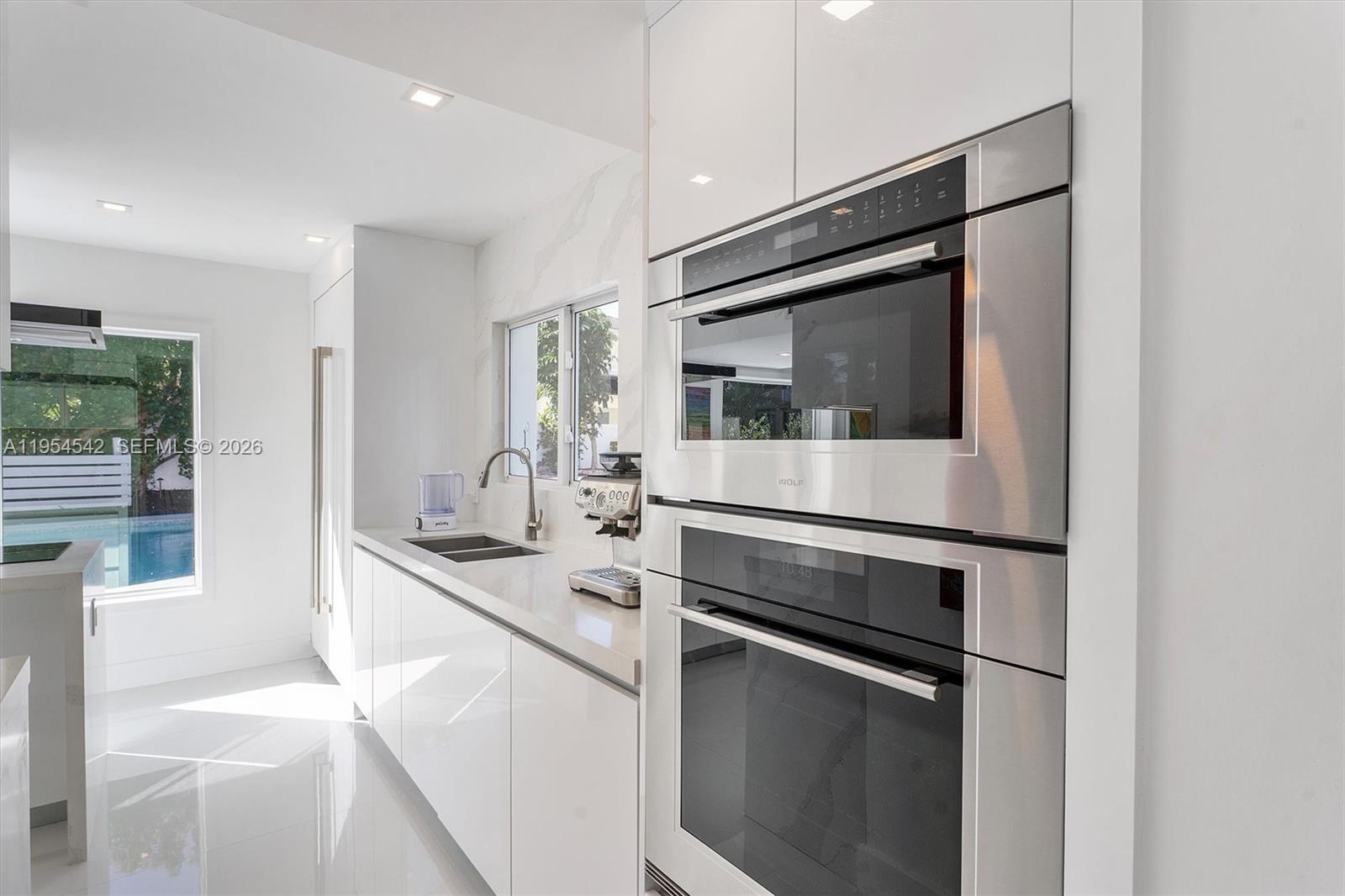 1903 Bay Dr Pompano Beach, FL 33062