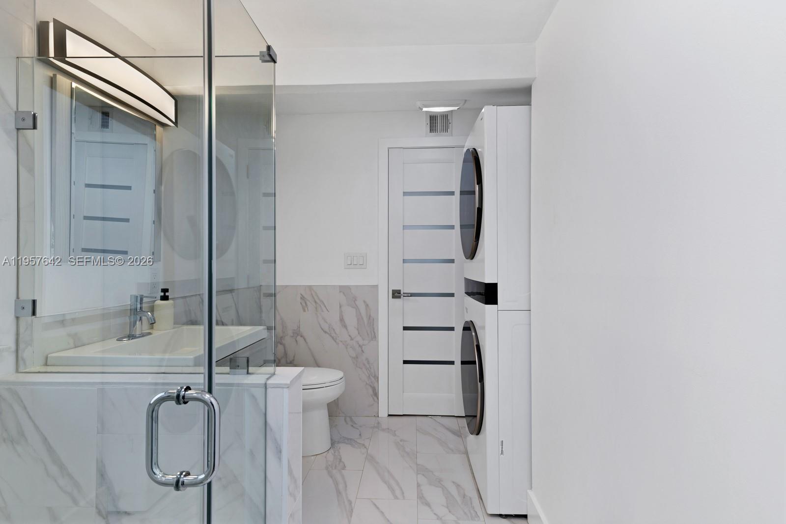 2240 Tequesta Ln Miami, FL 33133