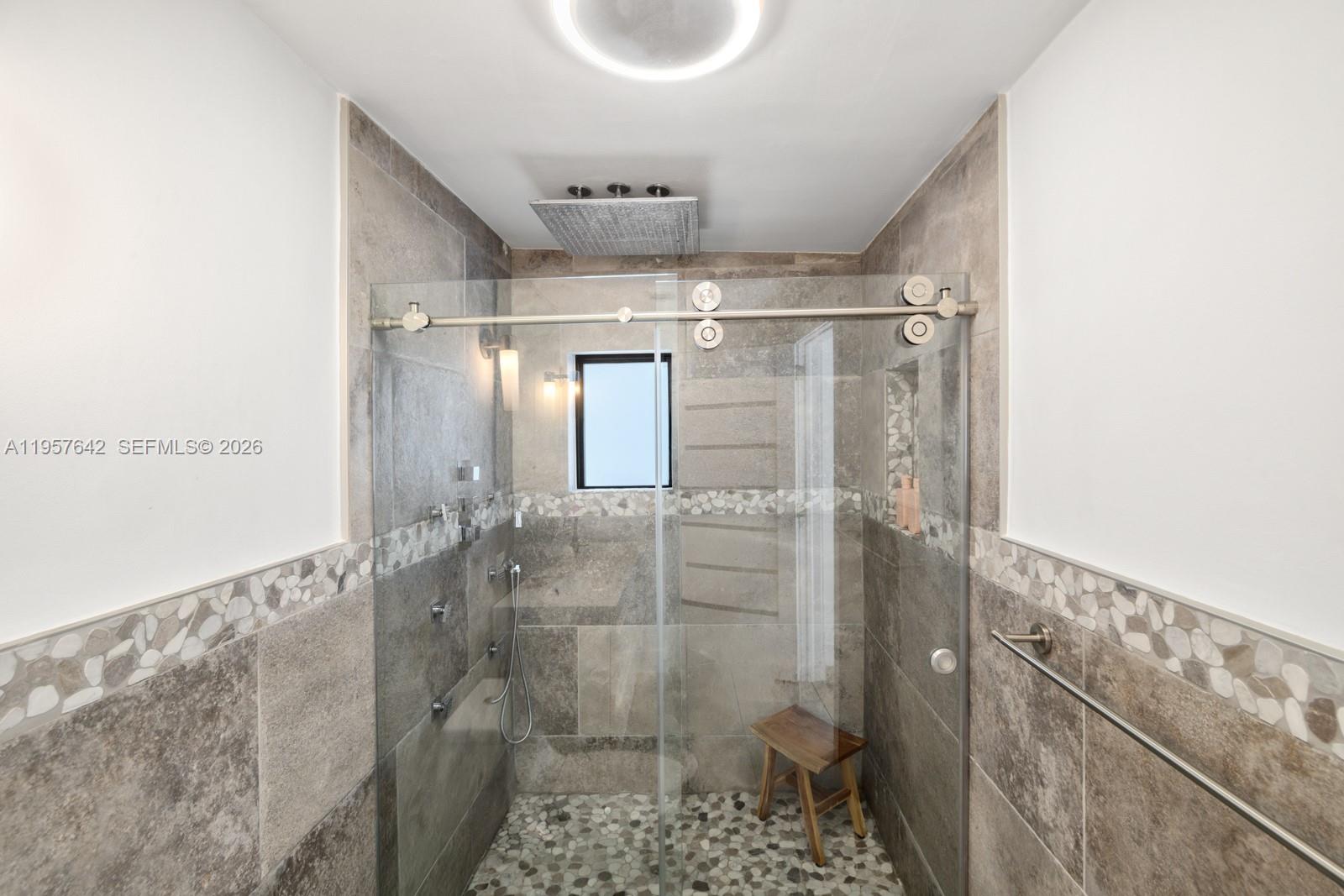 2240 Tequesta Ln Miami, FL 33133