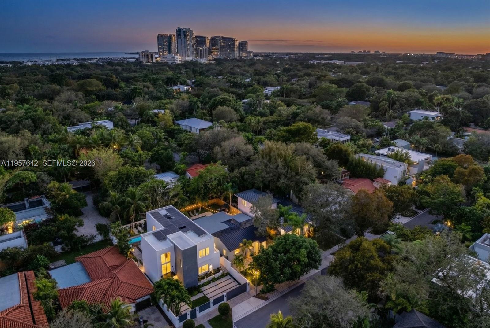 2240 Tequesta Ln Miami, FL 33133