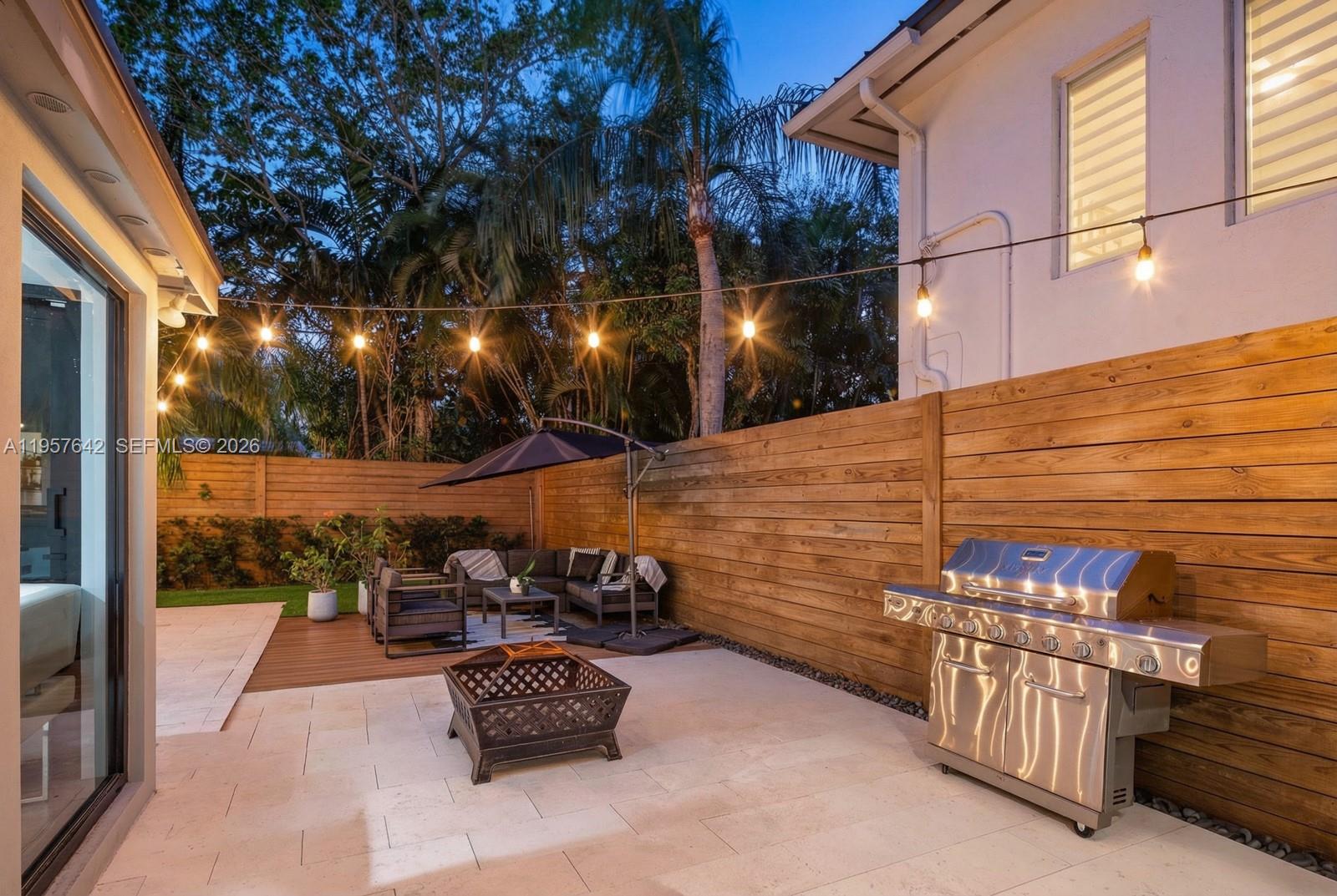 2240 Tequesta Ln Miami, FL 33133