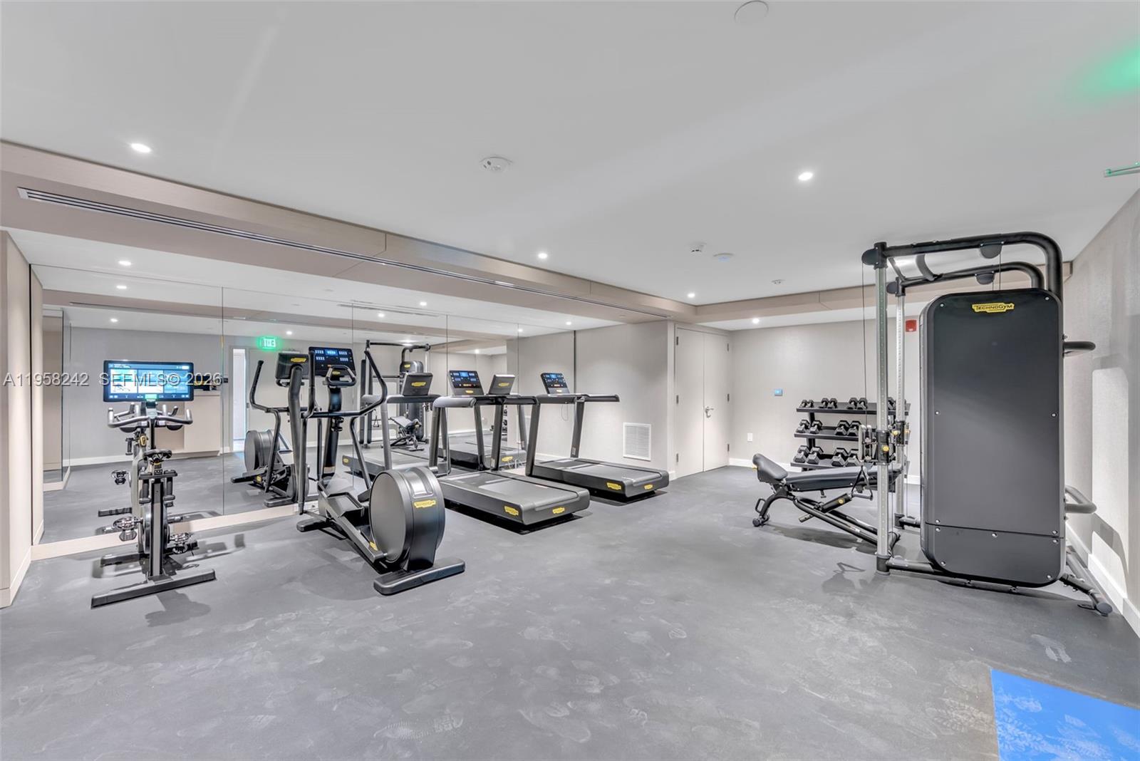 9221 E Bay Hbr Dr #407 Bay Harbor Islands, FL 33154