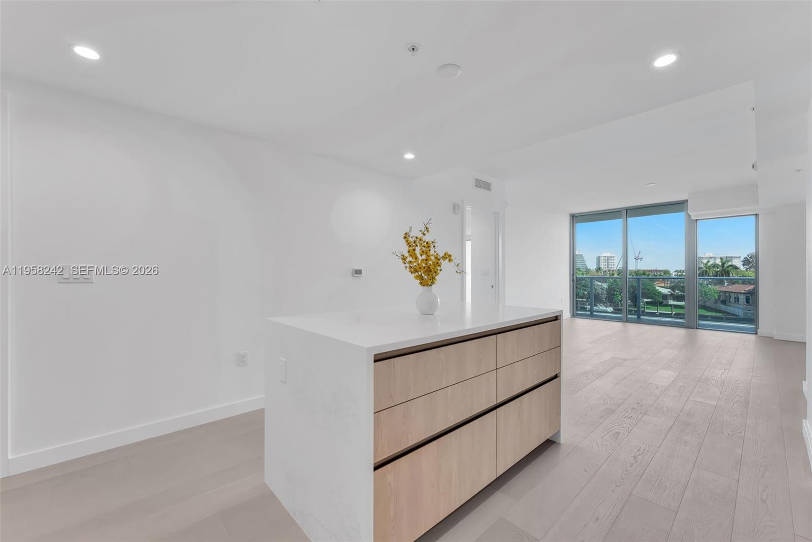 9221 E Bay Hbr Dr #407 Bay Harbor Islands, FL 33154