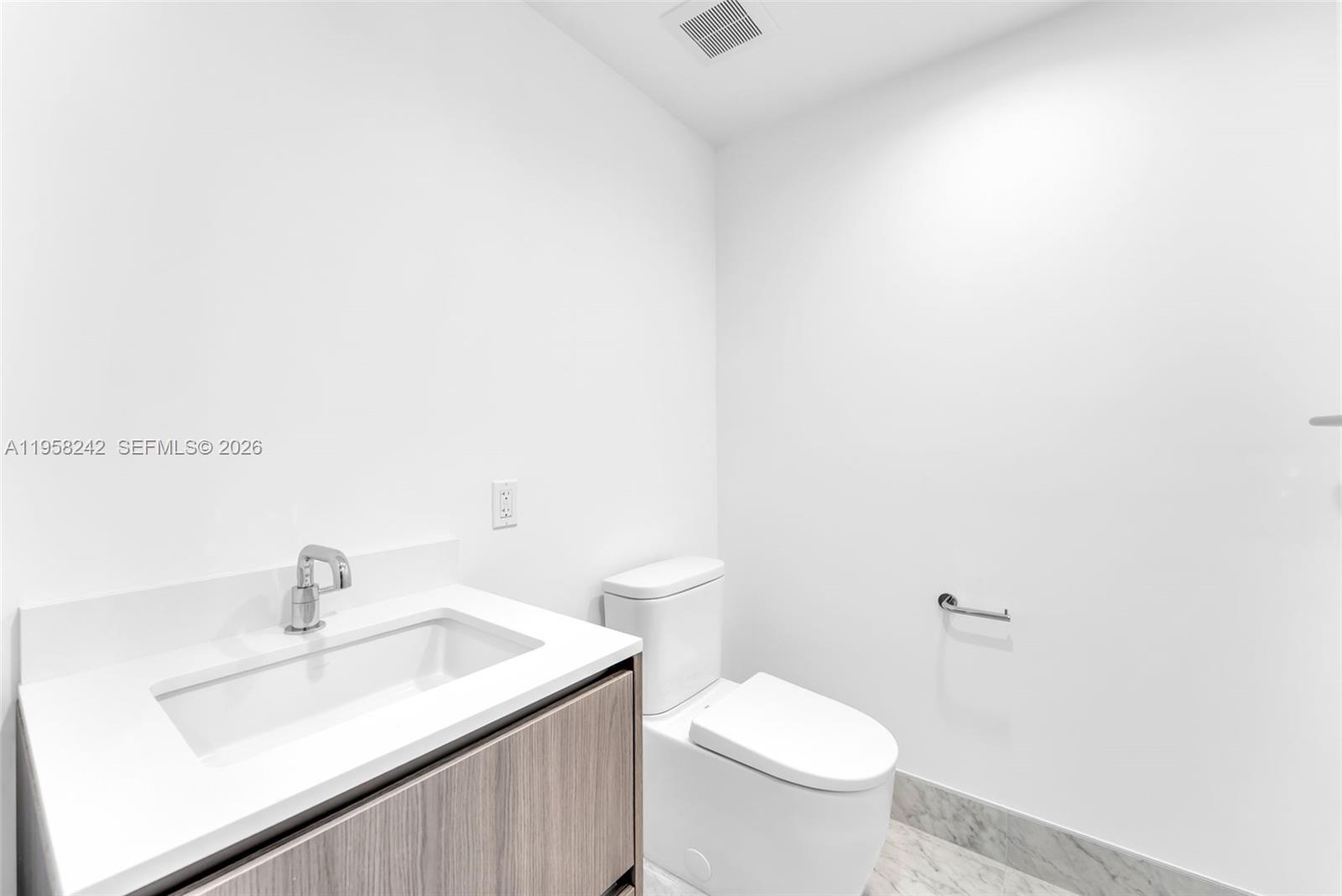 9221 E Bay Hbr Dr #407 Bay Harbor Islands, FL 33154