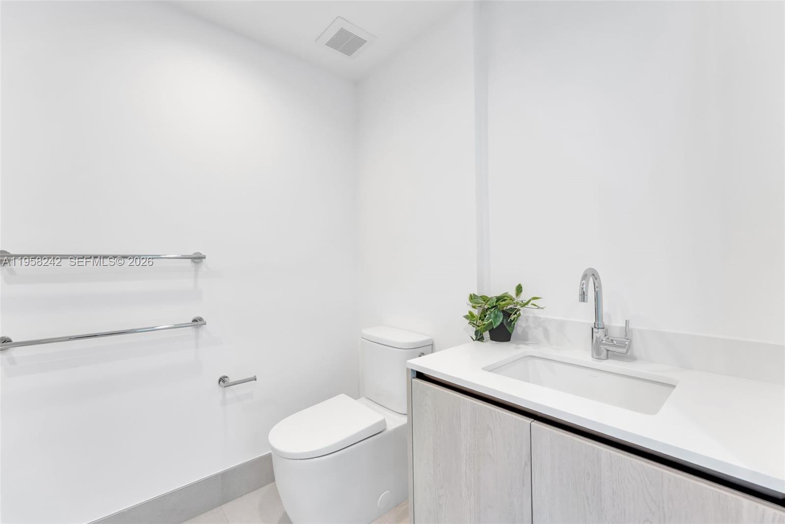 9221 E Bay Hbr Dr #407 Bay Harbor Islands, FL 33154