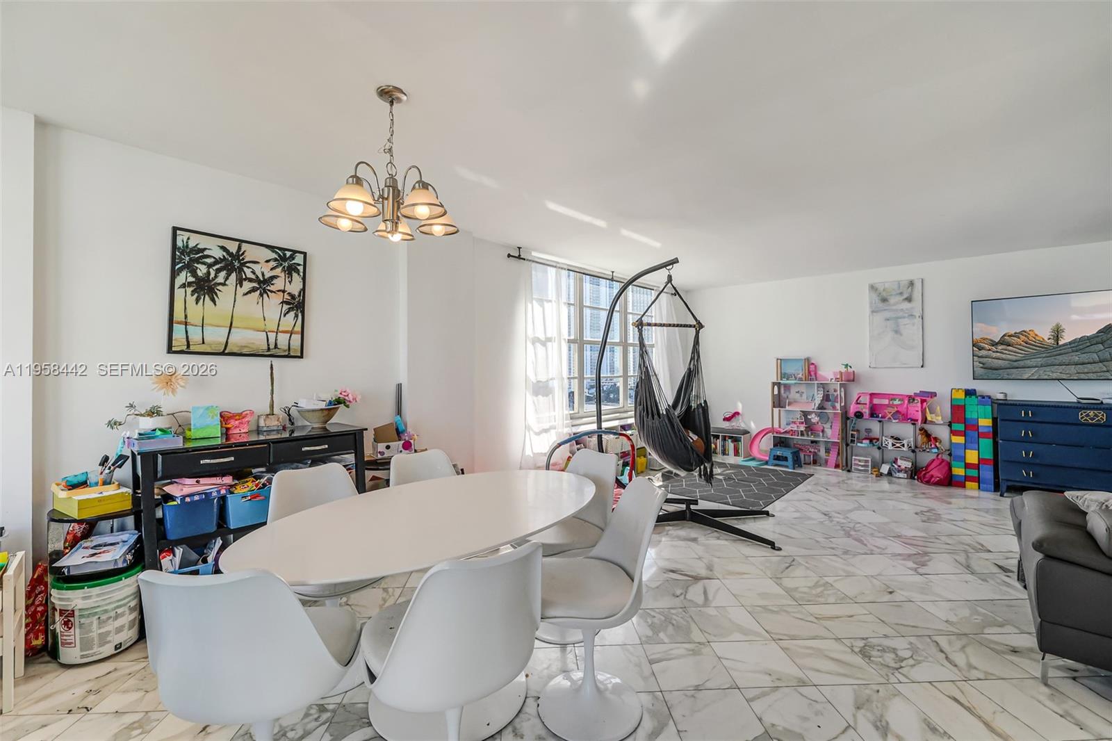 image Winston Towers 3009