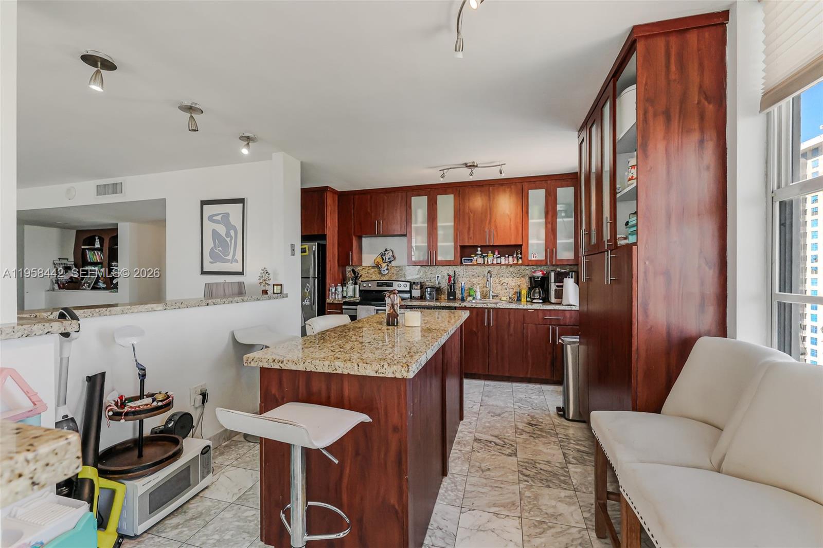 image Winston Towers 30011