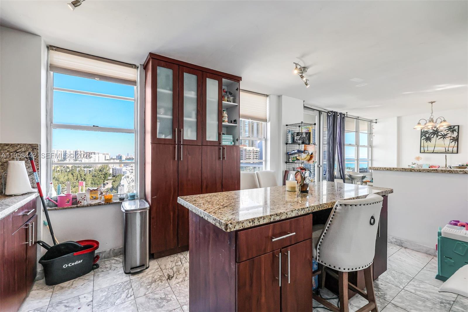 image Winston Towers 30012