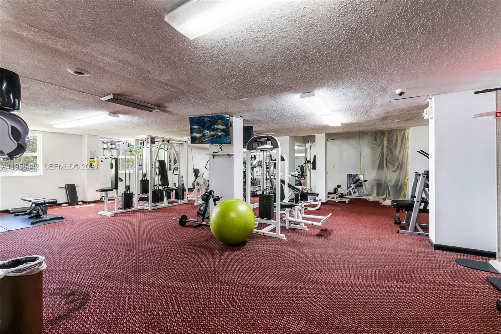 image Winston Towers 30031