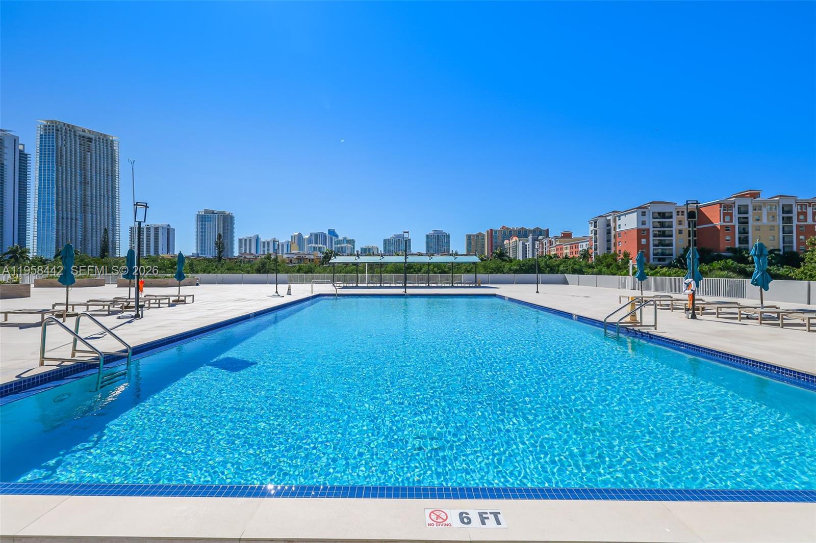 image Winston Towers 30034