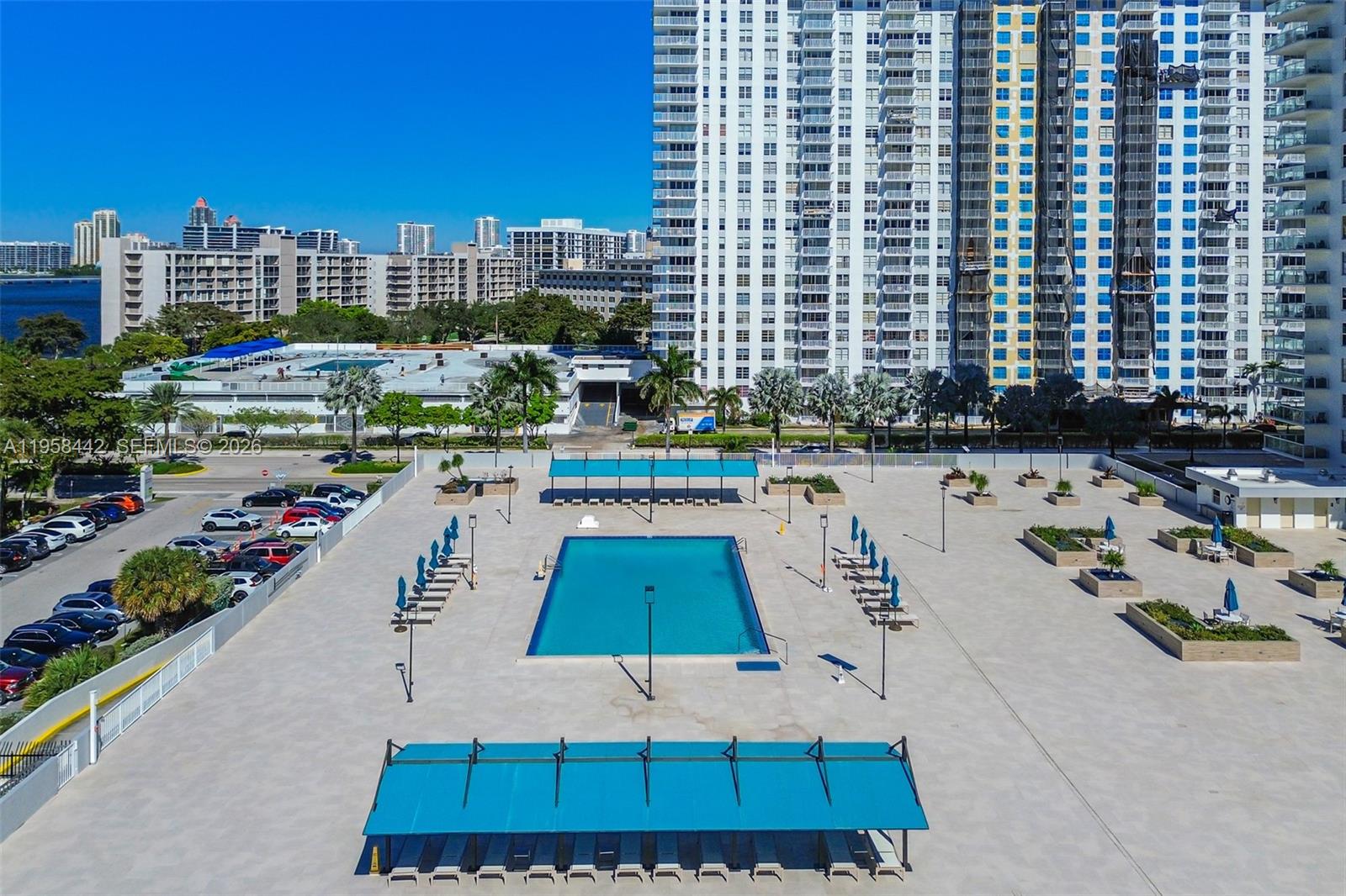 image Winston Towers 30038