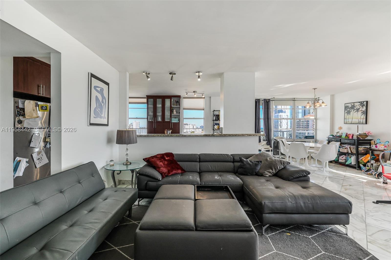 image Winston Towers 3004