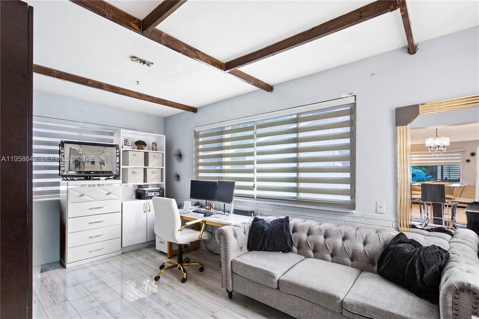 821 N 73rd Ter Hollywood, FL 33024