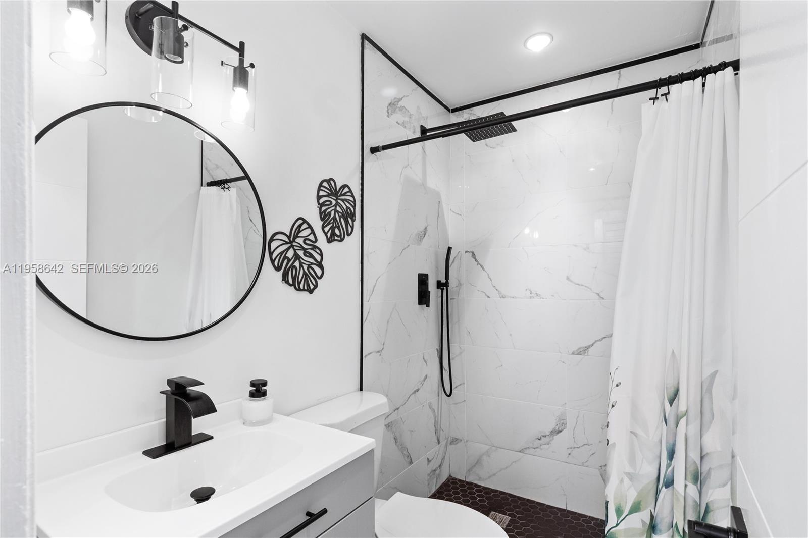 821 N 73rd Ter Hollywood, FL 33024