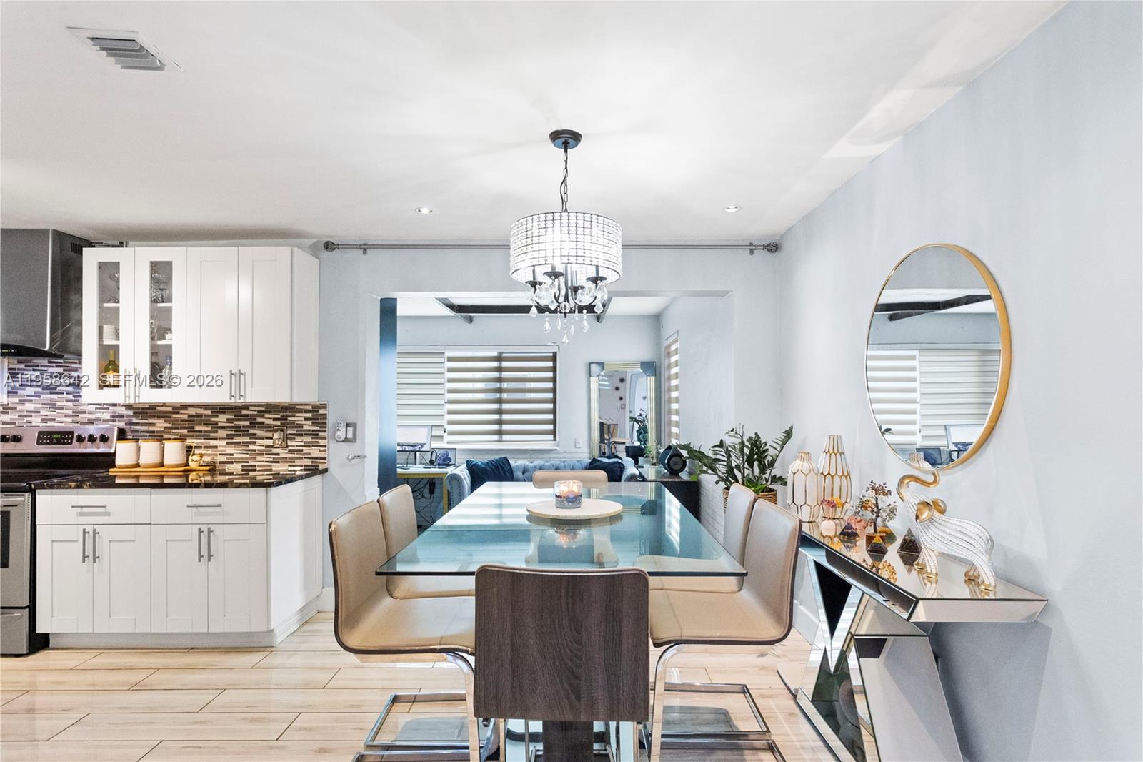 821 N 73rd Ter Hollywood, FL 33024