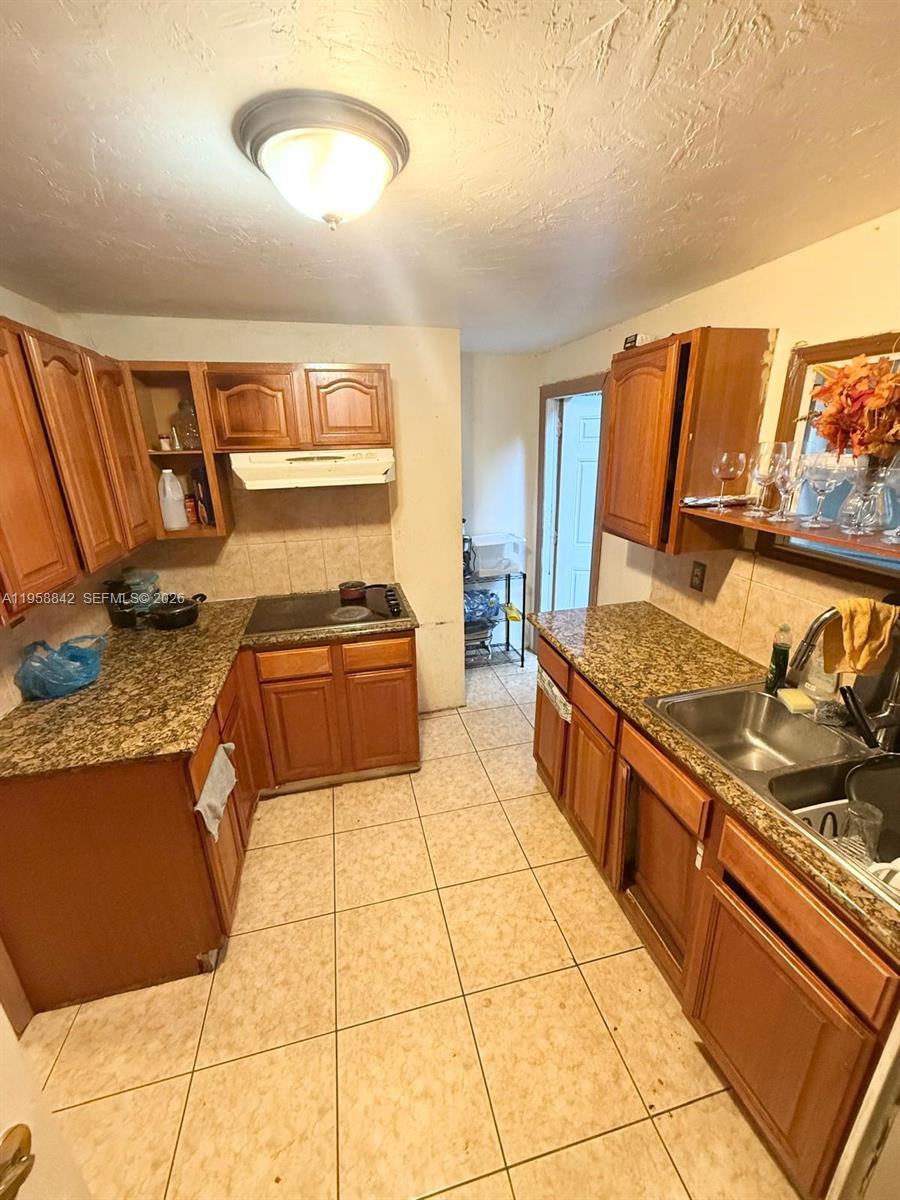 1100 N 24th Ave Hollywood, FL 33020