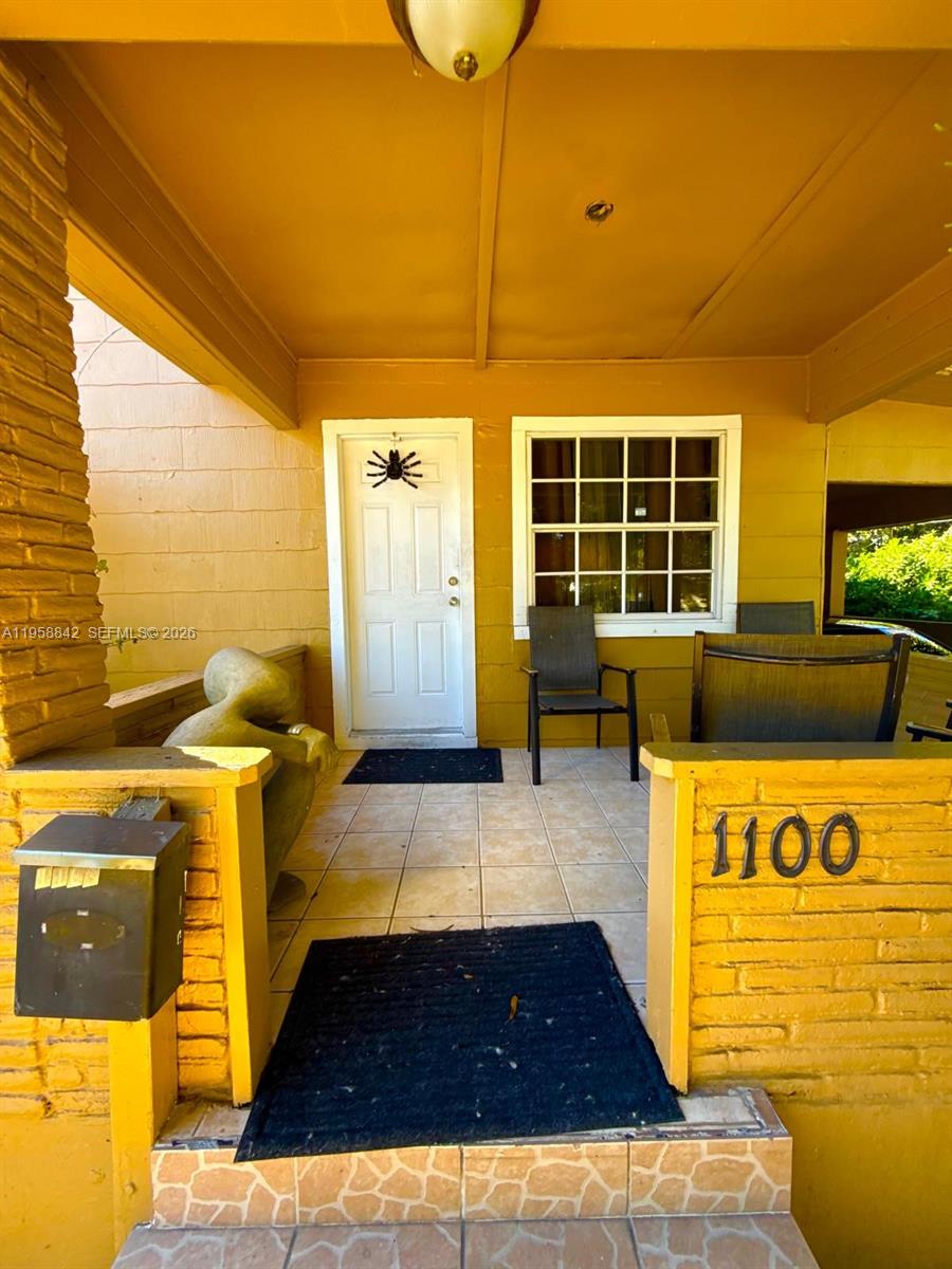 1100 N 24th Ave Hollywood, FL 33020