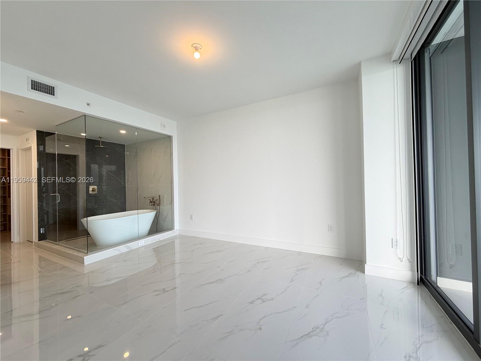 700 ne 24th #3503 Miami, FL 33137