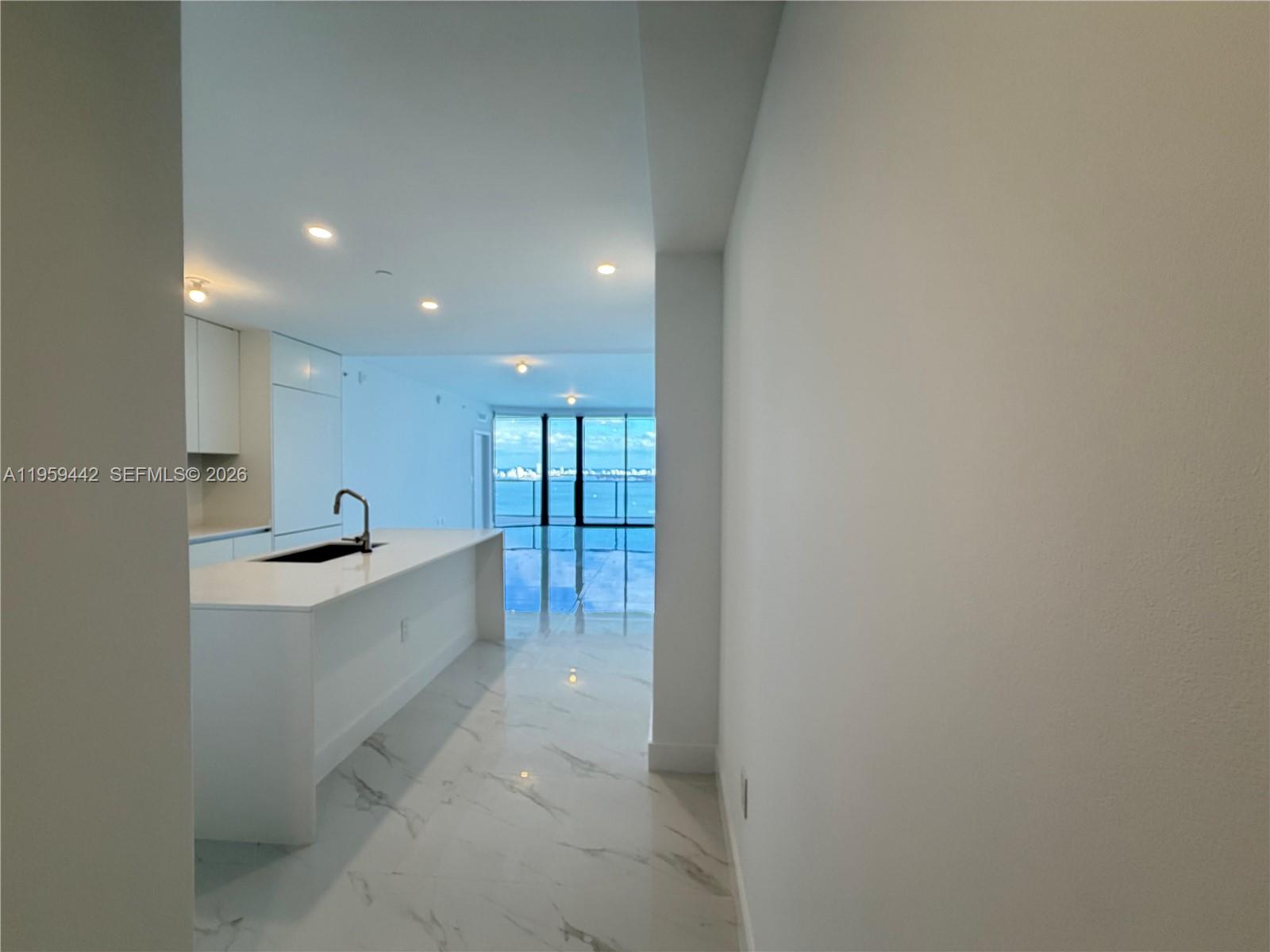 700 ne 24th #3503 Miami, FL 33137