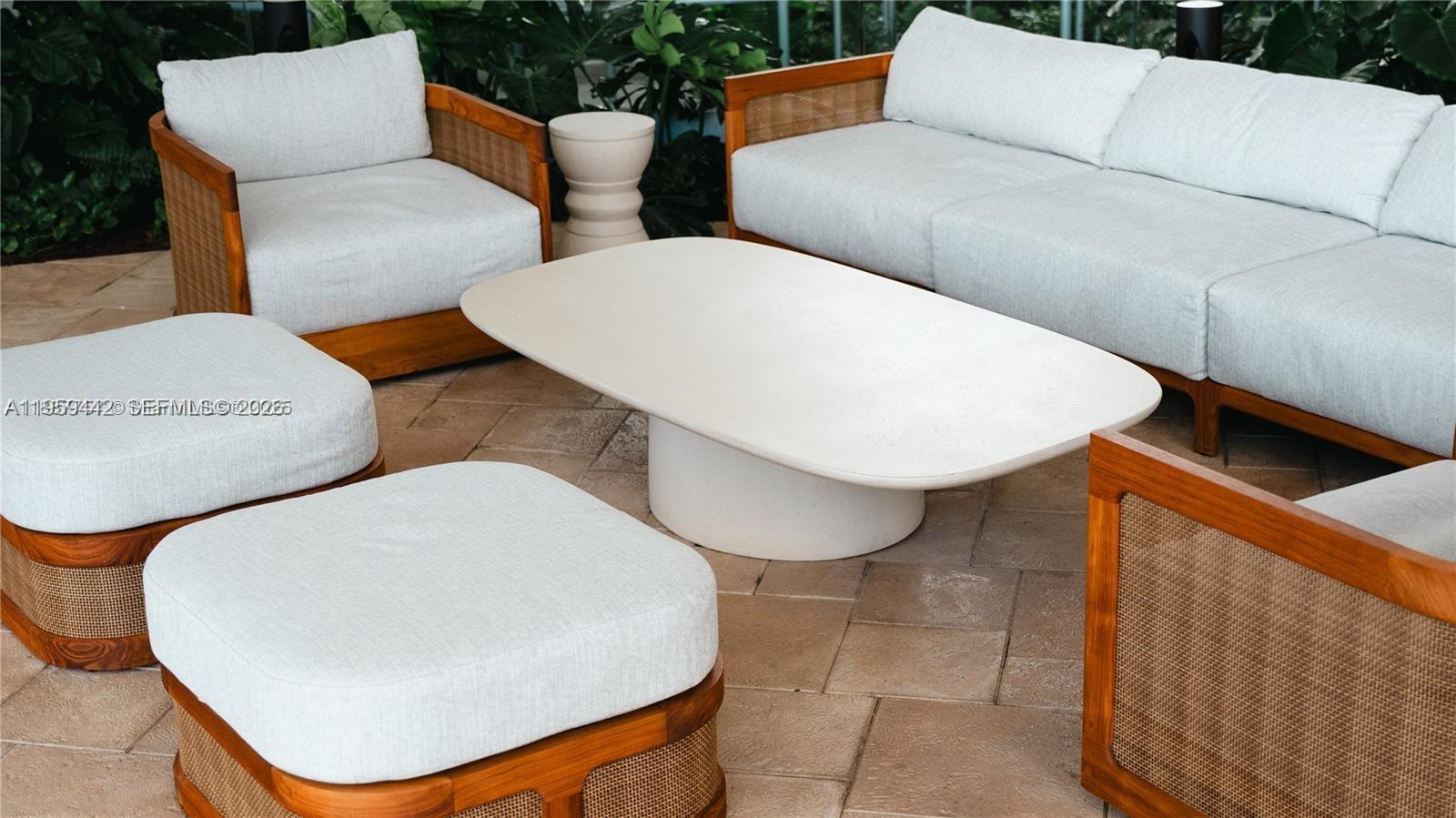 700 ne 24th #3503 Miami, FL 33137