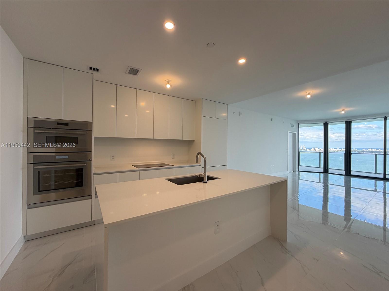 700 ne 24th #3503 Miami, FL 33137