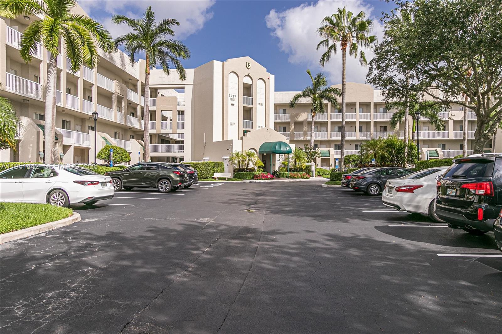 7727 Southampton Ter #311 Tamarac, FL 33321