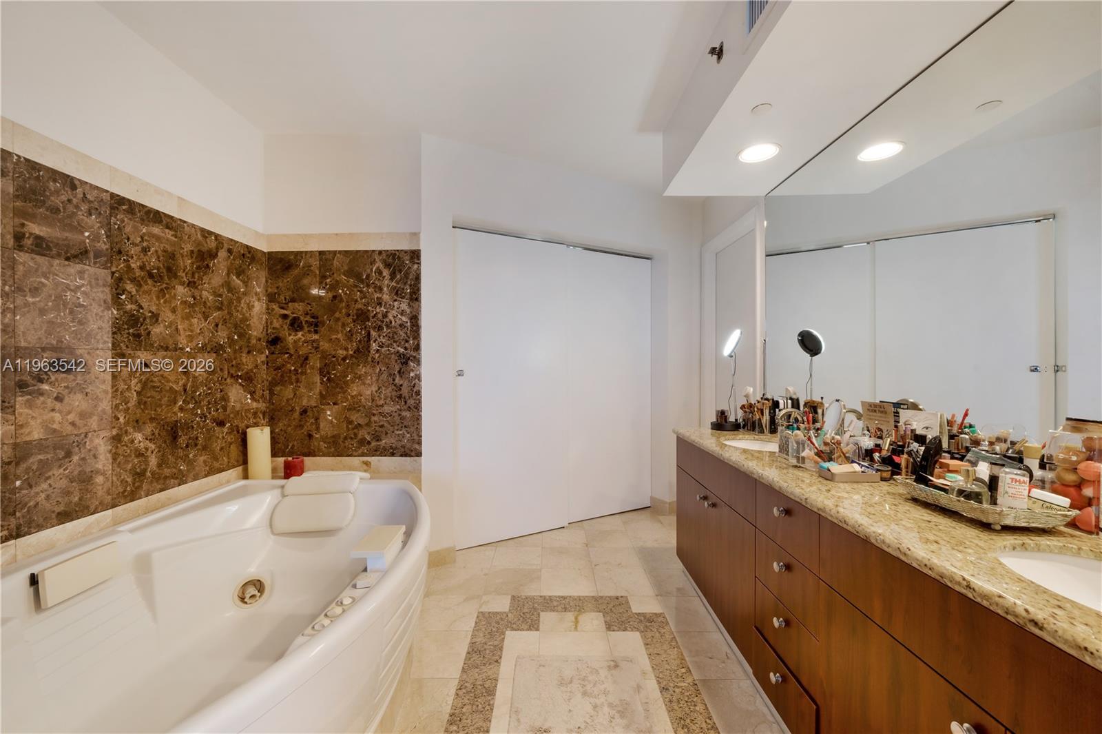 image Ocean One Condo19