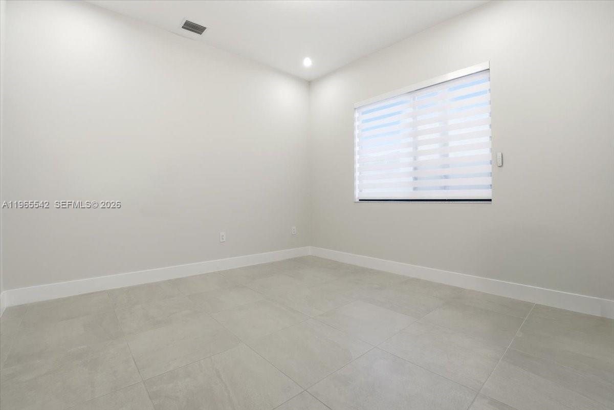 8096 NW 48th Ter Doral, FL 33166