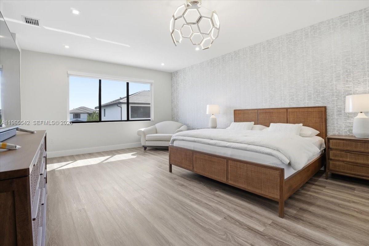 8096 NW 48th Ter Doral, FL 33166