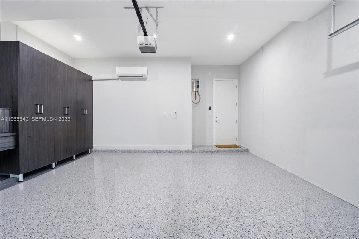 8096 NW 48th Ter Doral, FL 33166