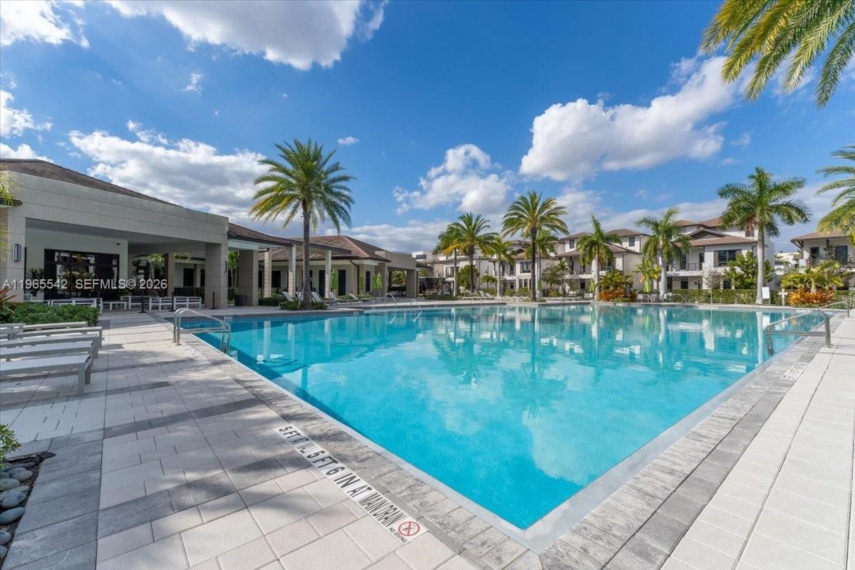 8096 NW 48th Ter Doral, FL 33166