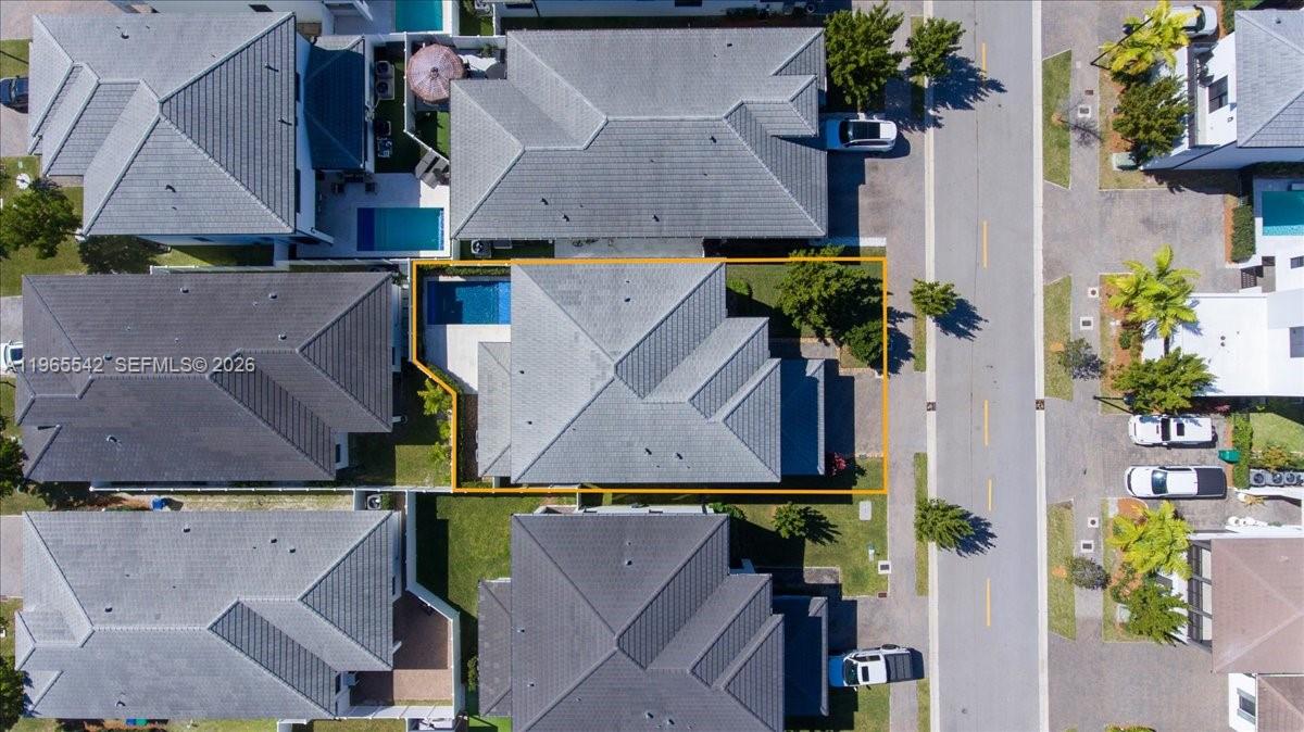 8096 NW 48th Ter Doral, FL 33166